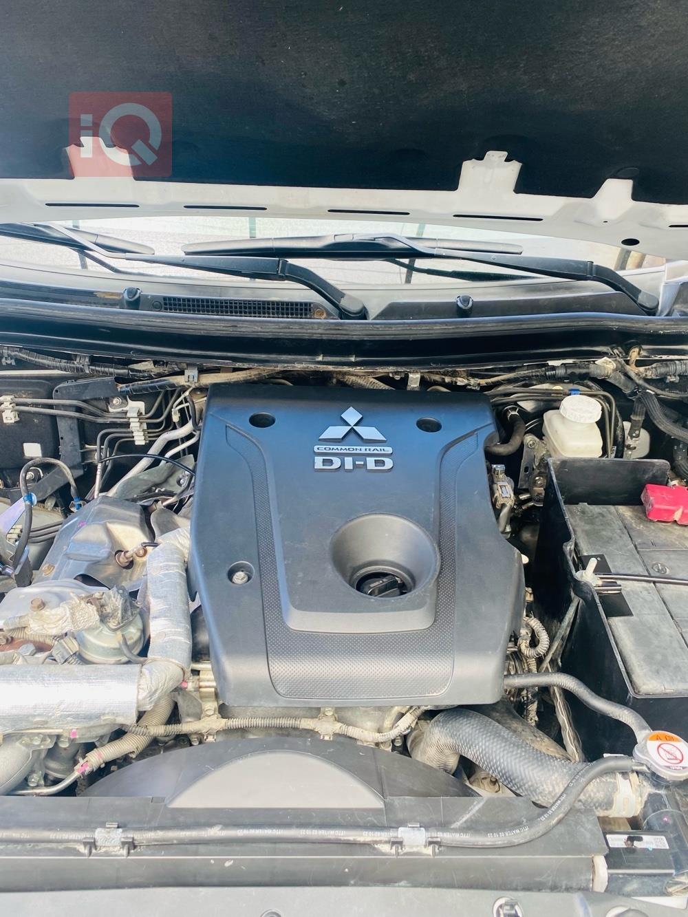 ميتسوبيشي L200